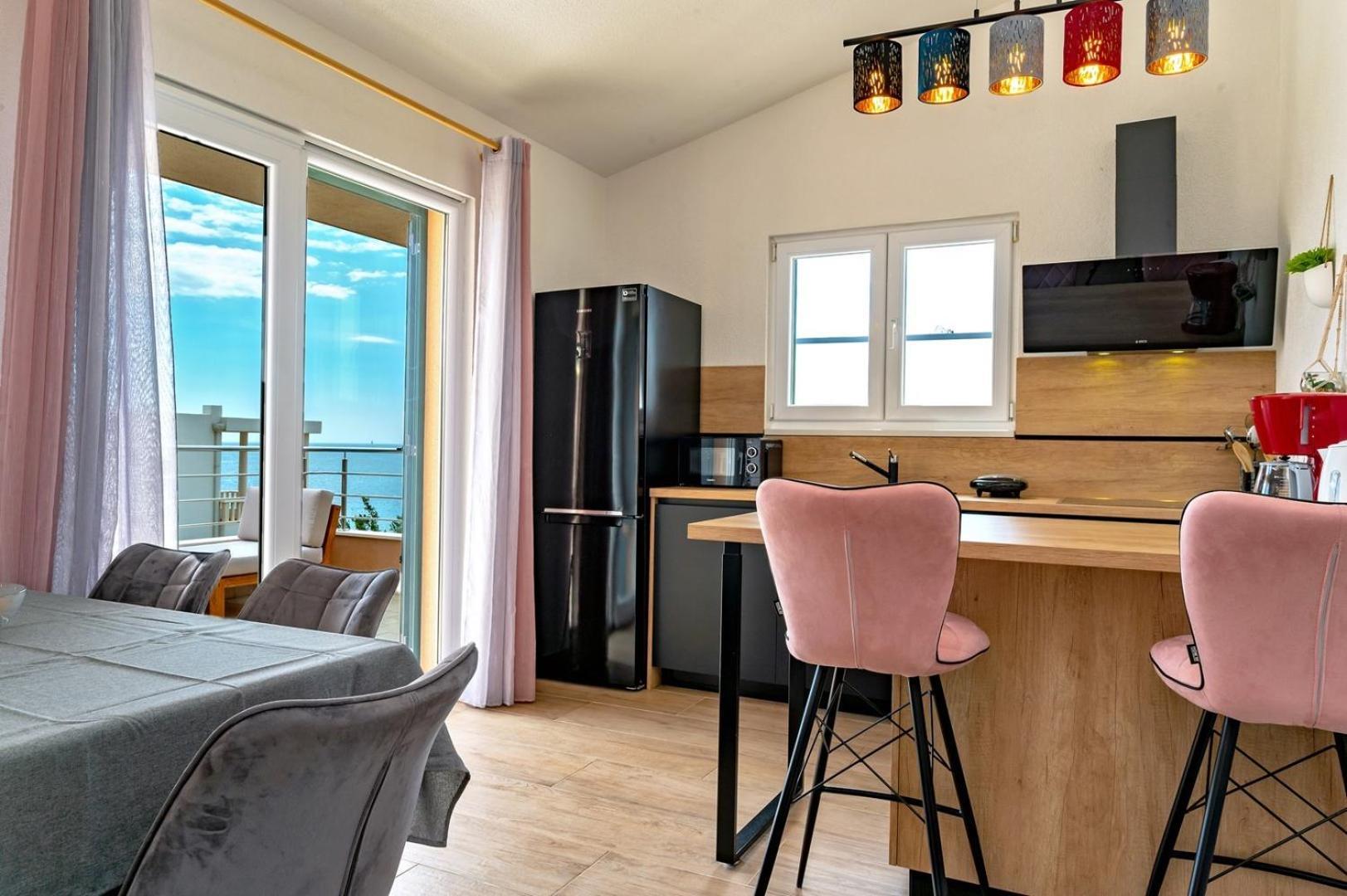 Sea Flower Beachfront Villa Sevid Exterior photo