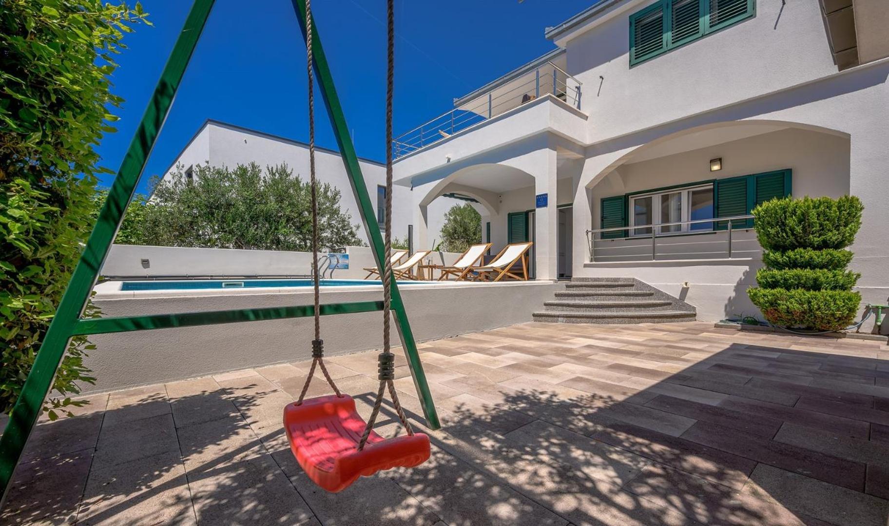 Sea Flower Beachfront Villa Sevid Exterior photo